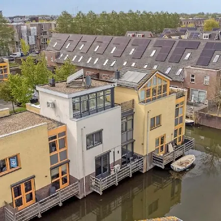 Peace And Luxury On The Waterfront *